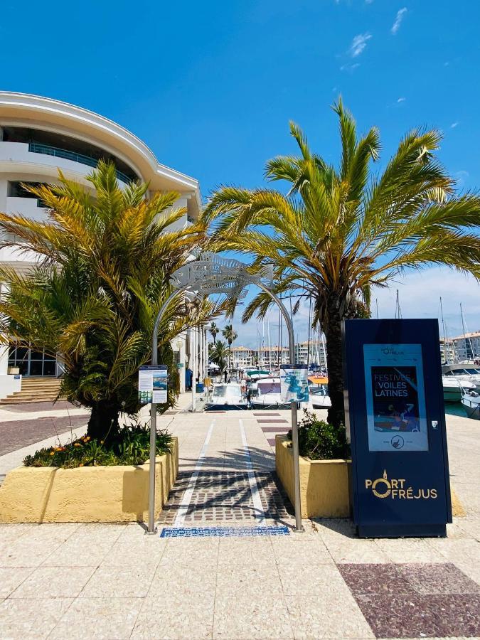 Charmant 2 Pieces A Port-Fréjus Exterior foto